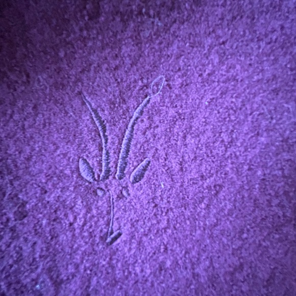 Ibex wool jacket in cranberry - Picture 5 of 6